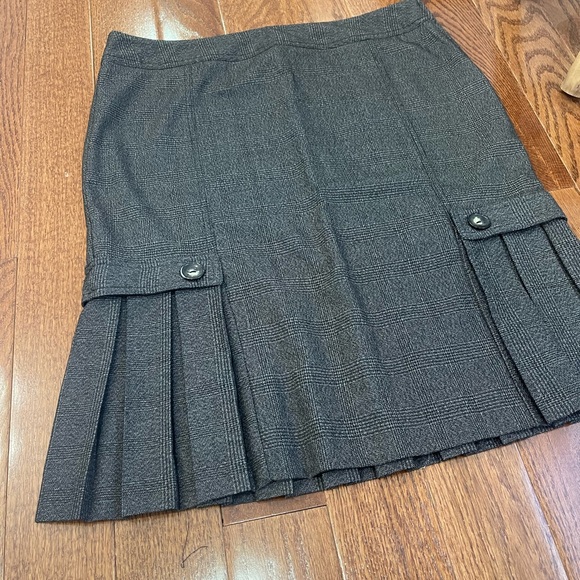 BCX Pleated Pencil Skirt Gray 11 - Picture 3 of 11